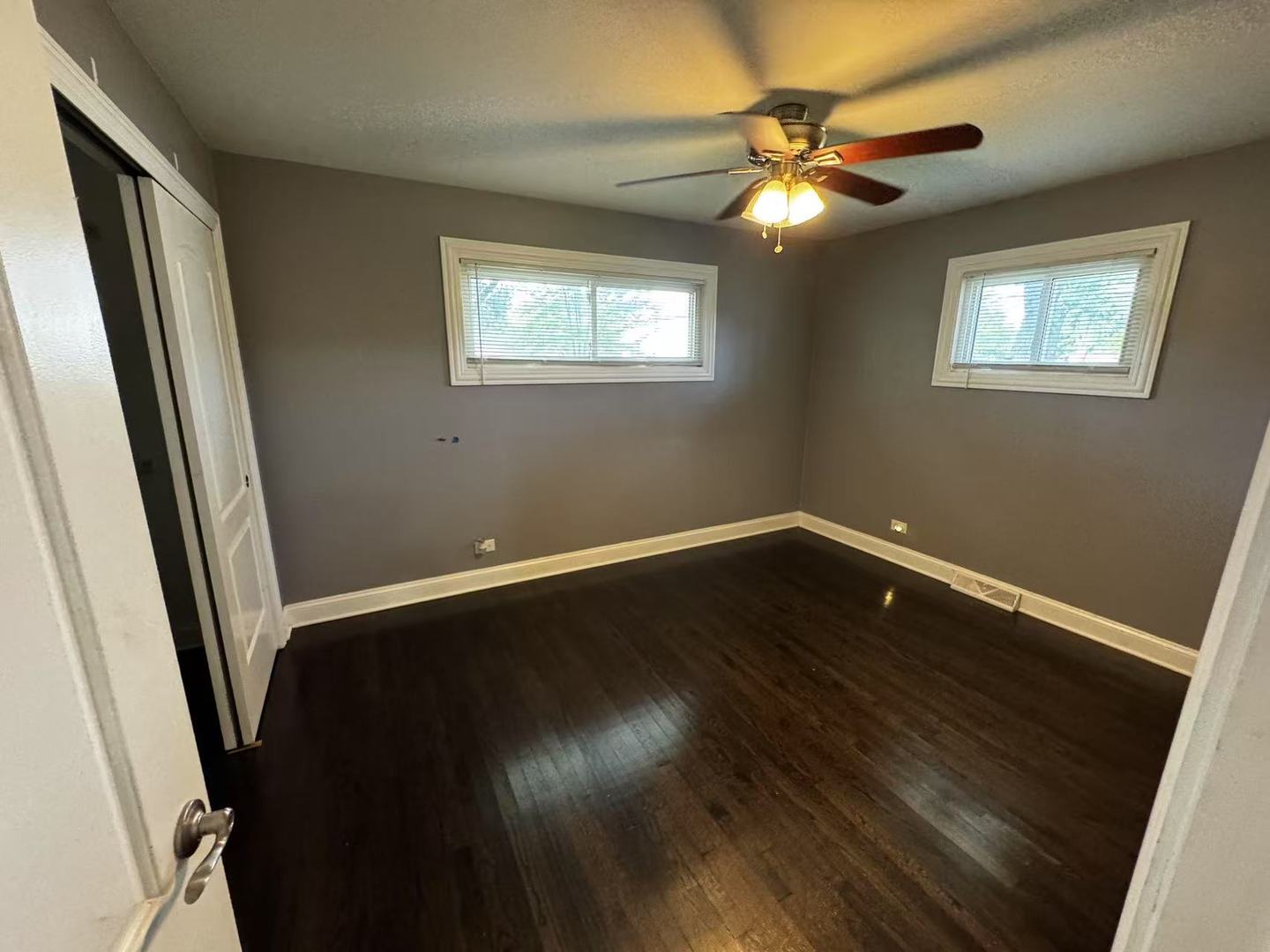 430 N Lincoln Avenue, Villa Park, IL 60181