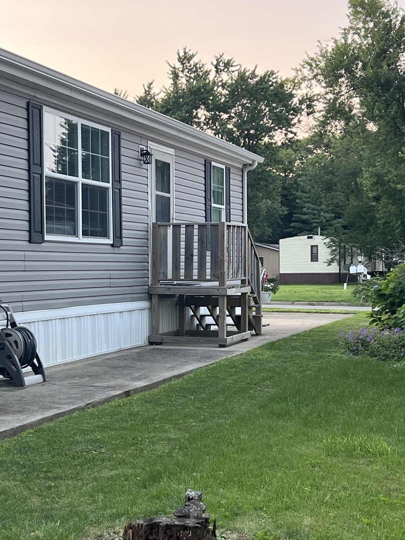 315 Avenue F Avenue, Bloomington, IL 61704