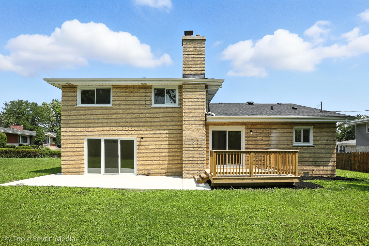 9318 S 87th Avenue, Hickory Hills, IL 60457