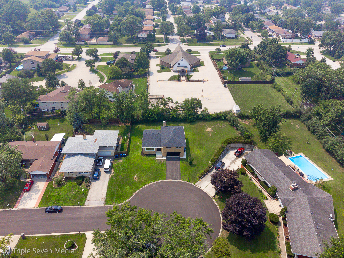 9318 S 87th Avenue, Hickory Hills, IL 60457