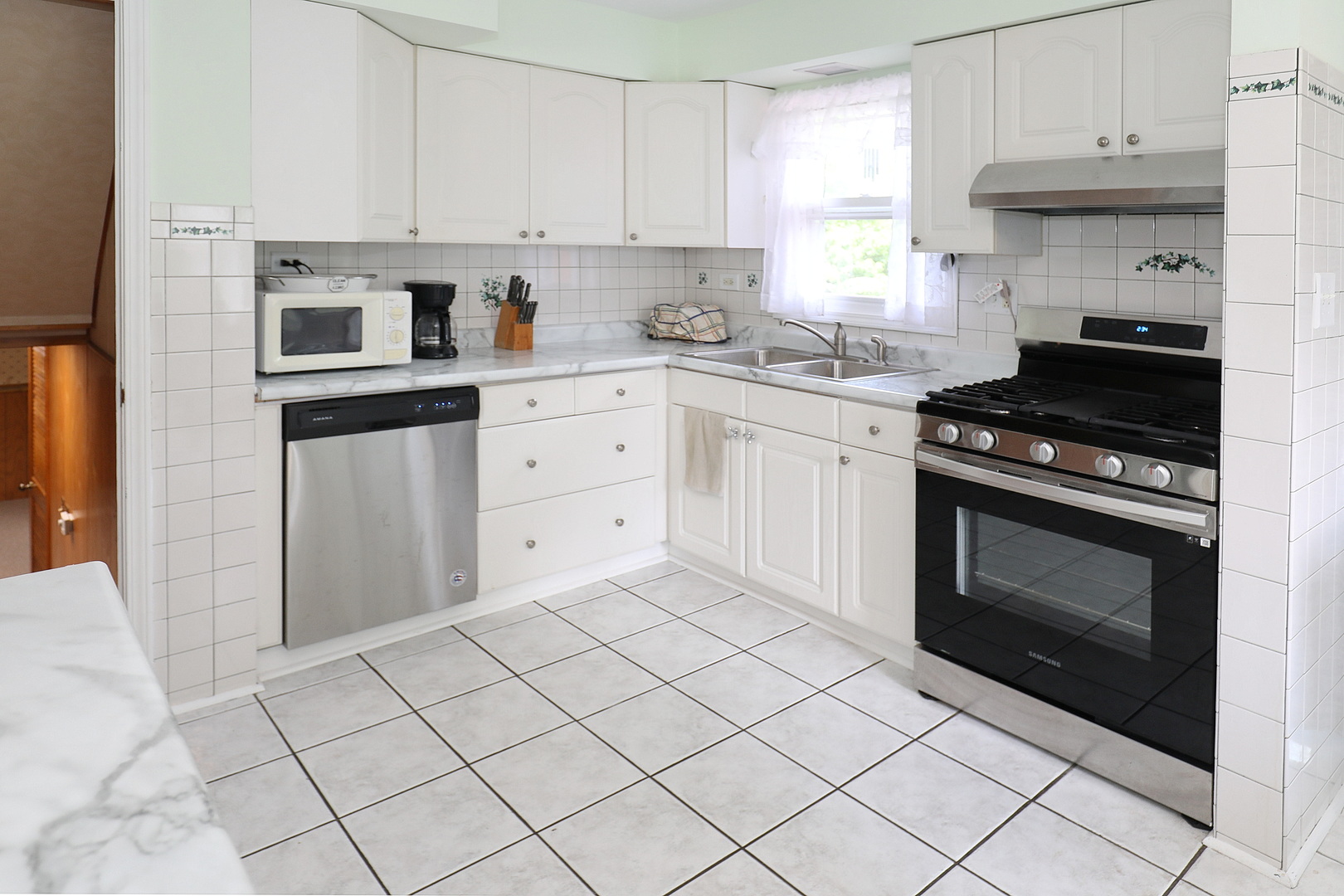 1N485 Neltnor Boulevard, West Chicago, IL 60185