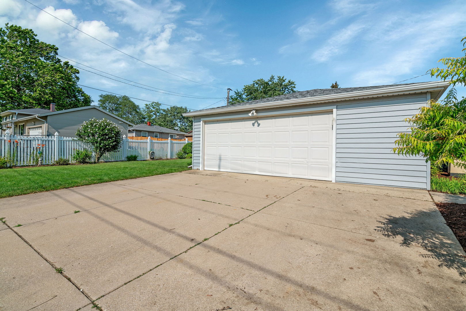 1102 Basin Drive, Lockport, IL 60441