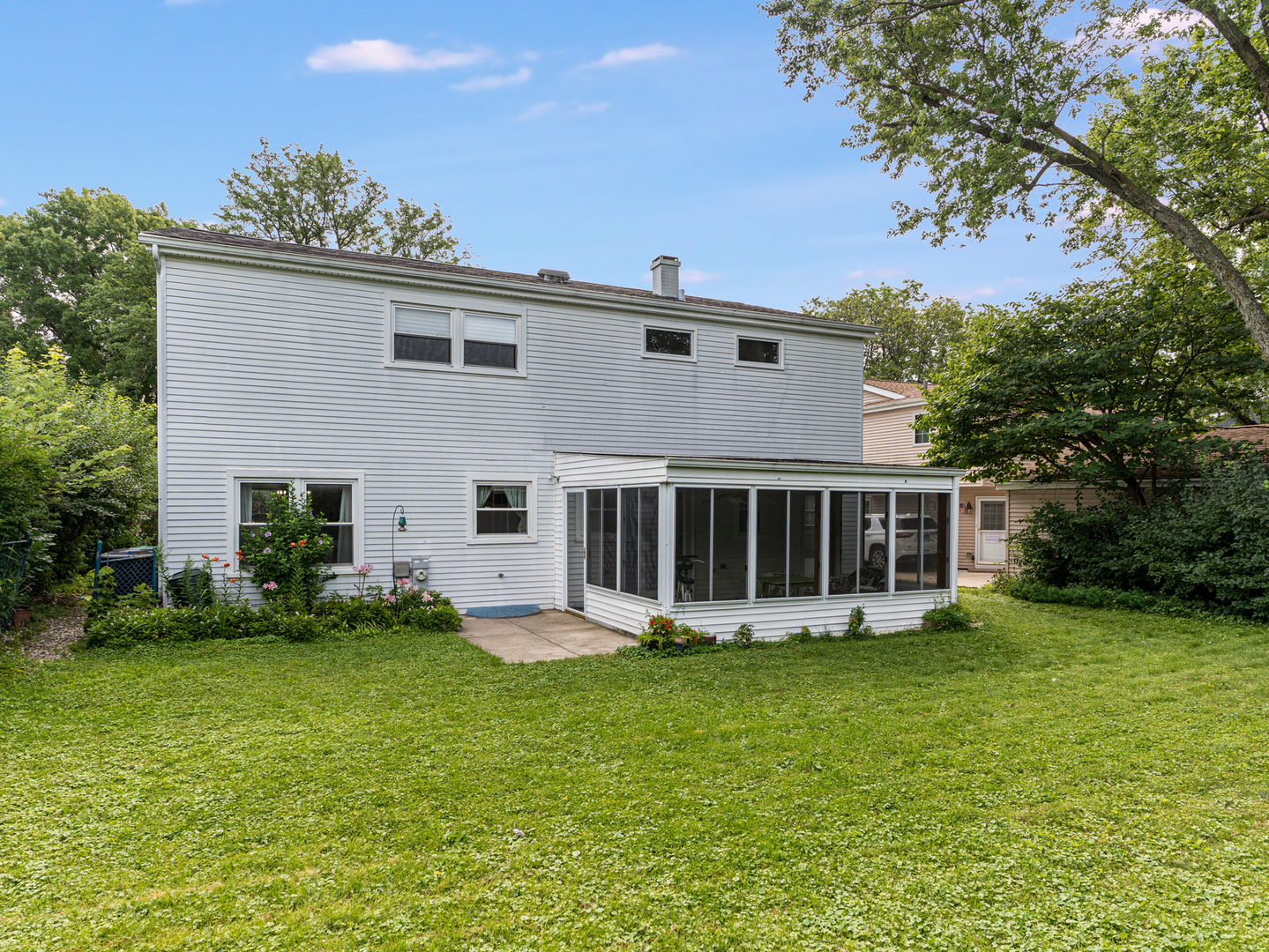 1012 Apple Lane, Lombard, IL 60148