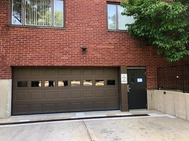 129 Acacia Circle #205E, Indian Head Park, IL 60525