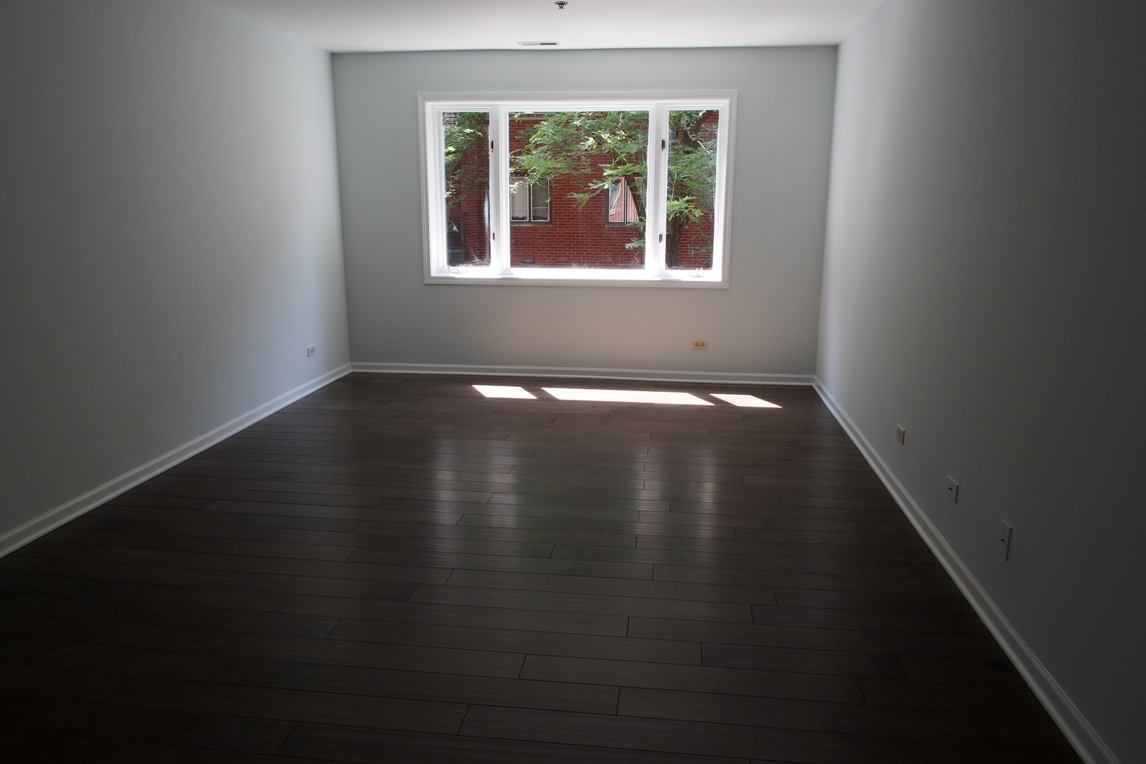 129 Acacia Circle #205E, Indian Head Park, IL 60525
