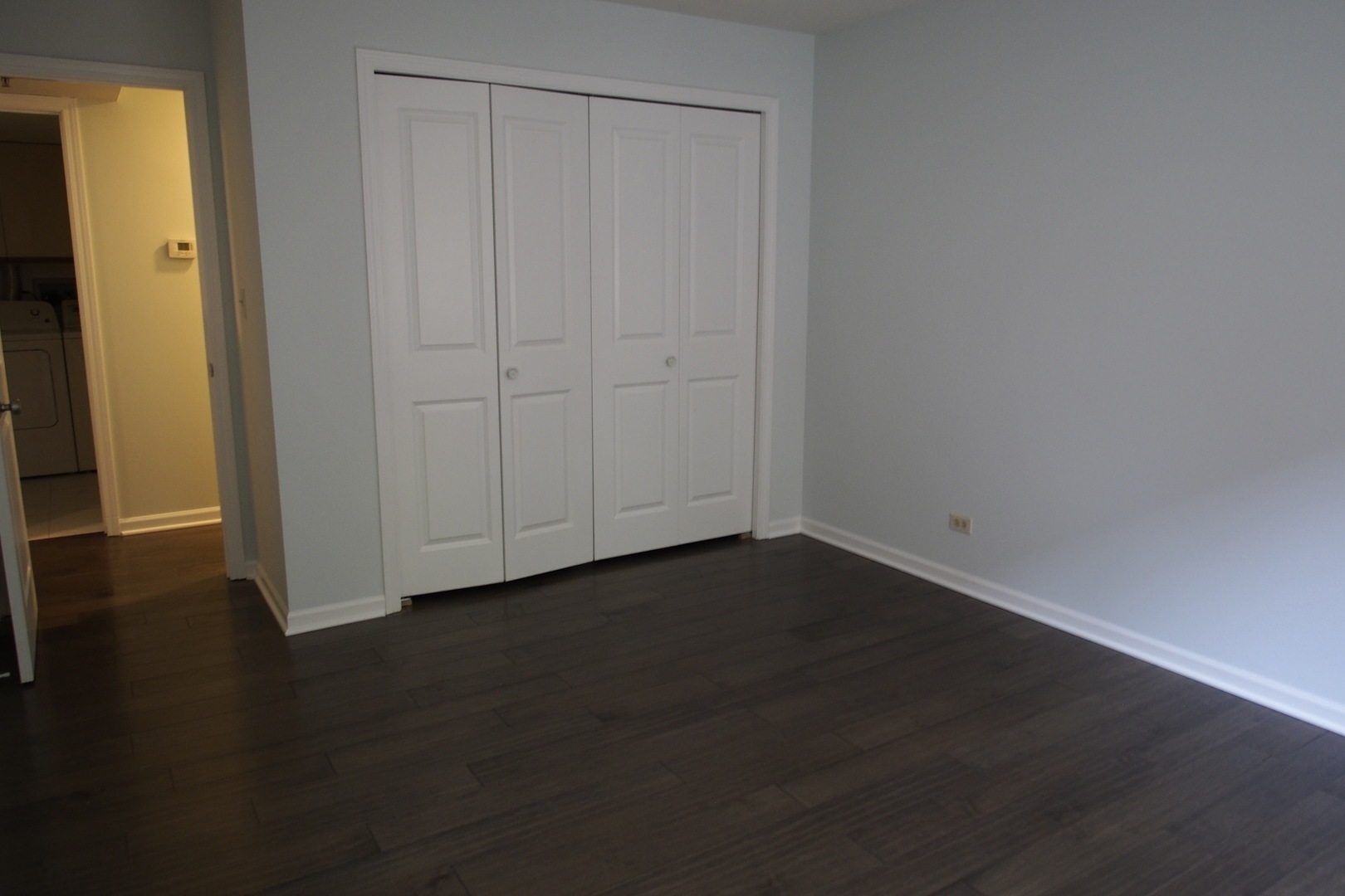 129 Acacia Circle #205E, Indian Head Park, IL 60525