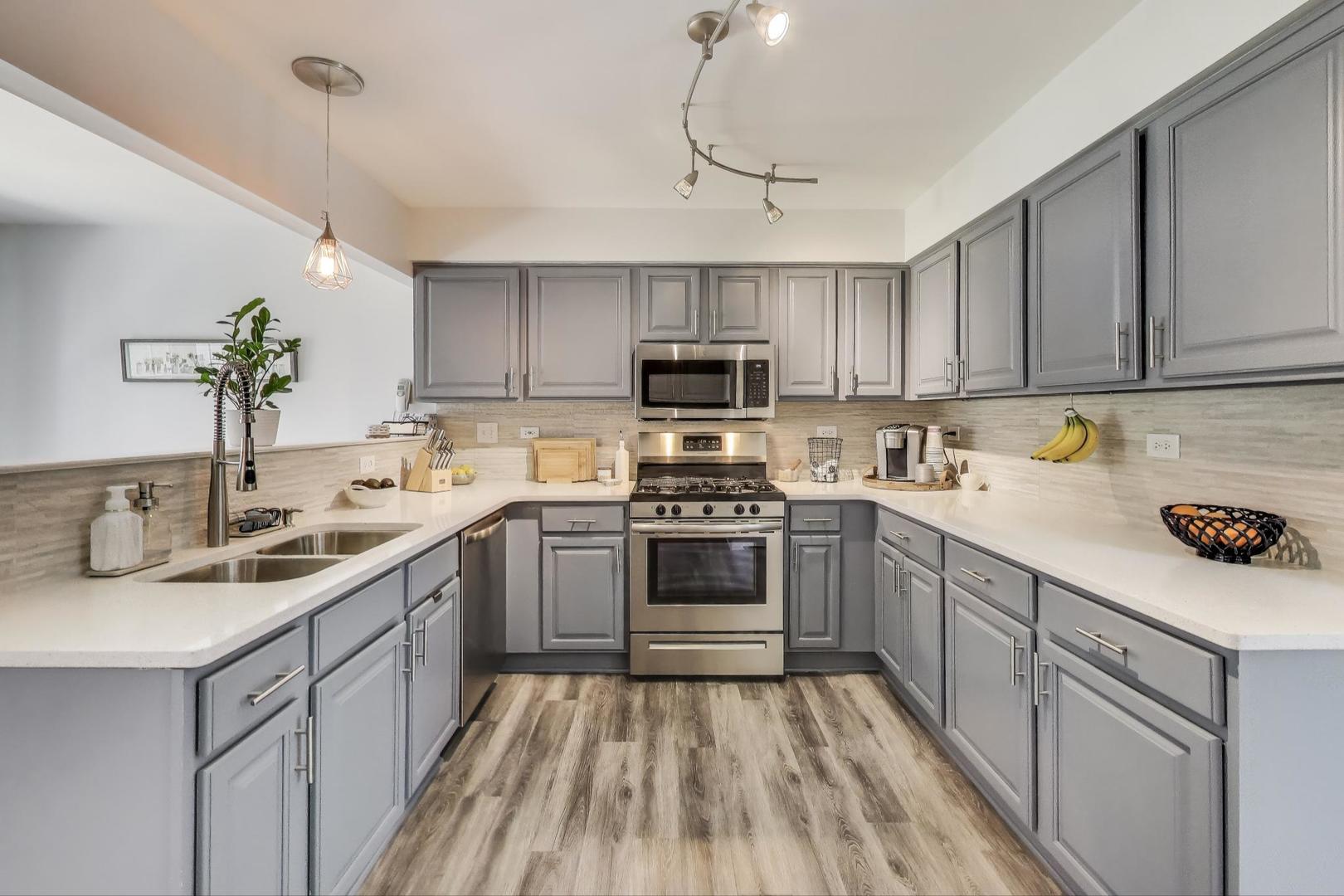 286 Benton Lane, Bloomingdale, IL 60108