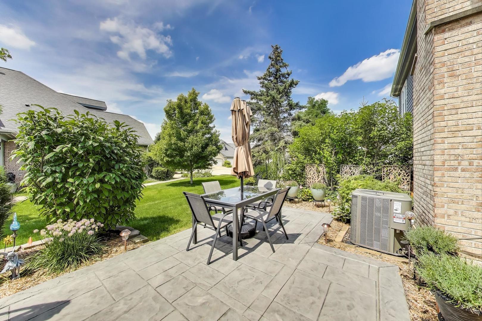 286 Benton Lane, Bloomingdale, IL 60108