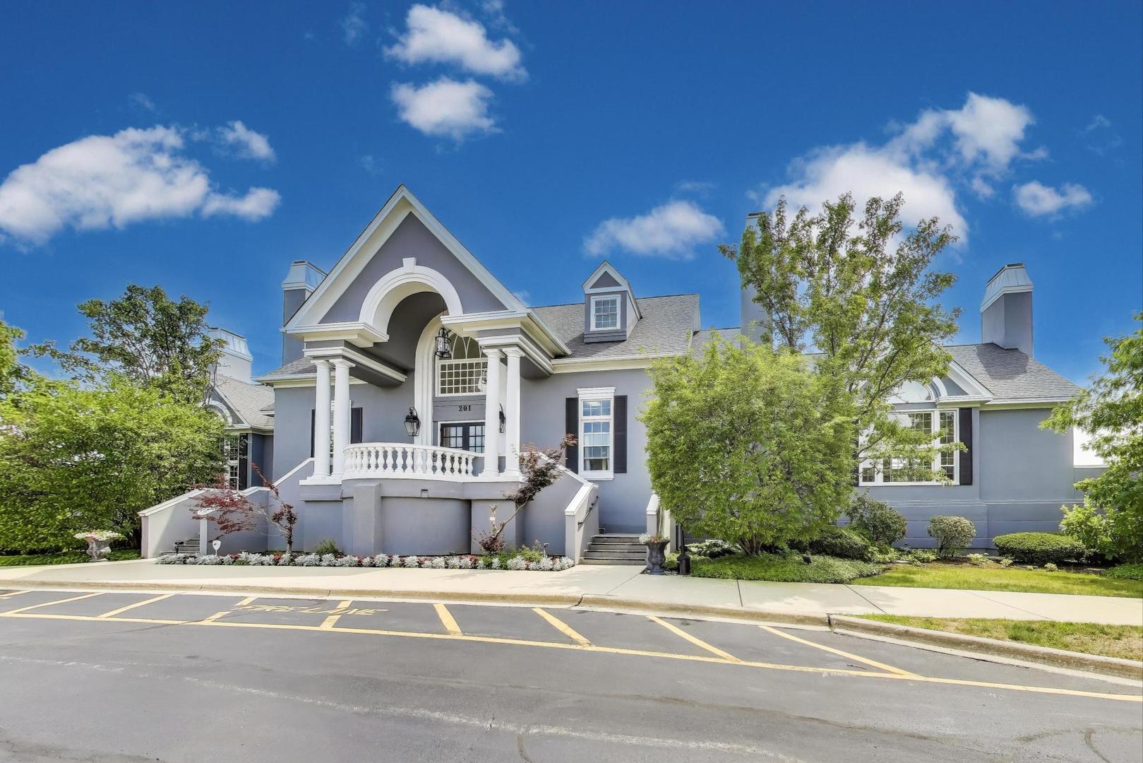 286 Benton Lane, Bloomingdale, IL 60108