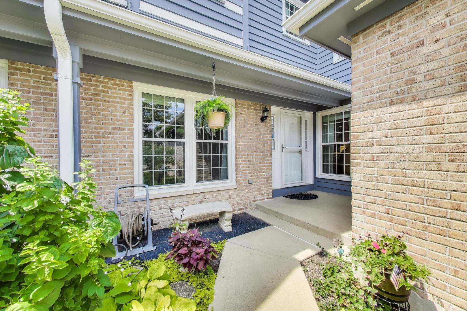 286 Benton Lane, Bloomingdale, IL 60108