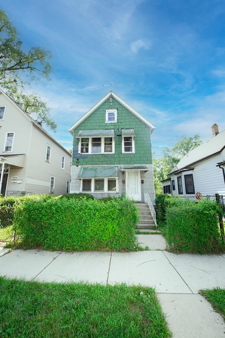 10240 S Indiana Avenue, Chicago, IL 60628