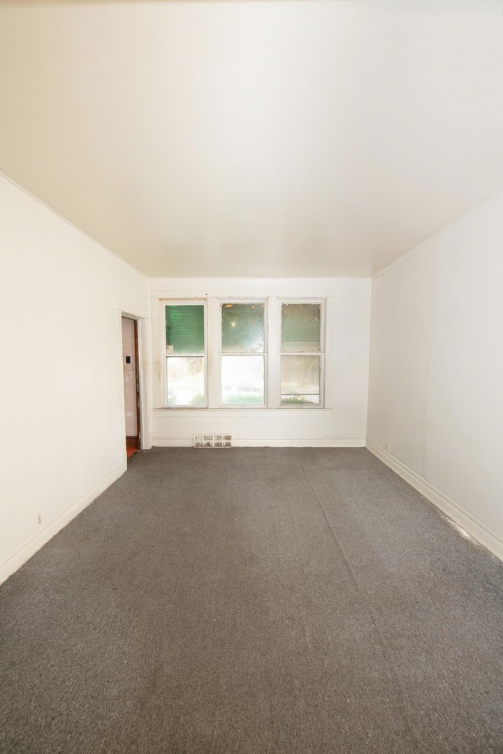 10240 S Indiana Avenue, Chicago, IL 60628
