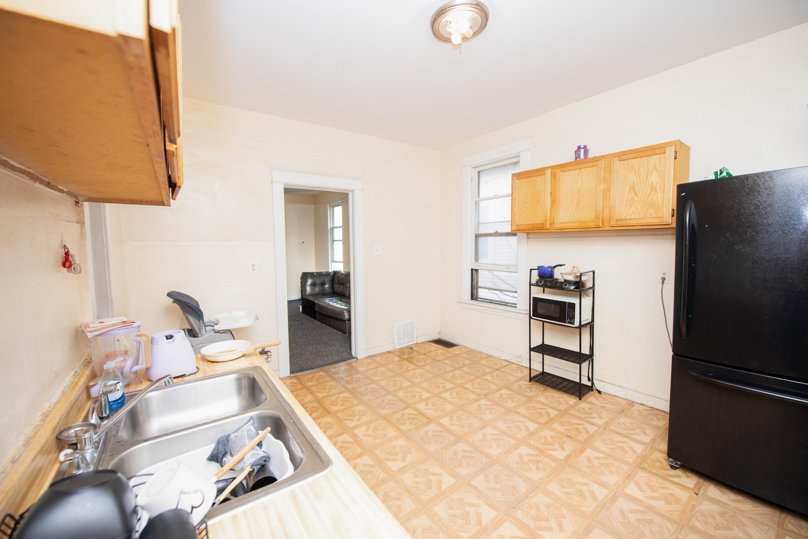 10240 S Indiana Avenue, Chicago, IL 60628