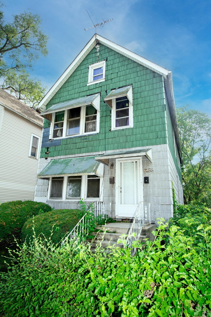10240 S Indiana Avenue, Chicago, IL 60628