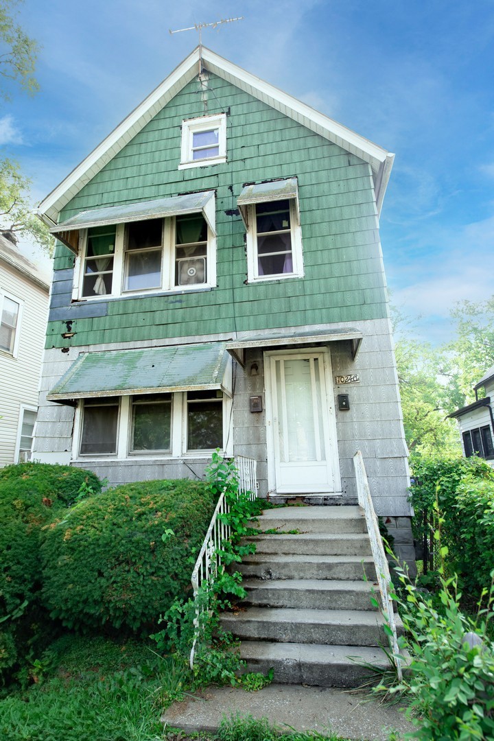 10240 S Indiana Avenue, Chicago, IL 60628