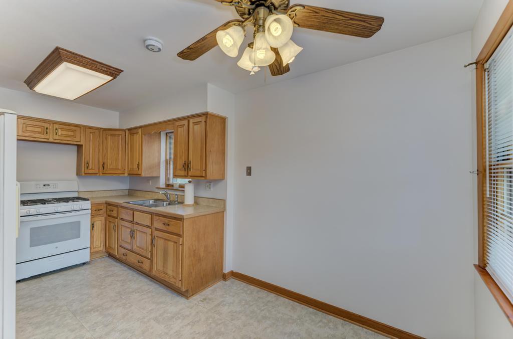 417 S Princeton Avenue, Itasca, IL 60143