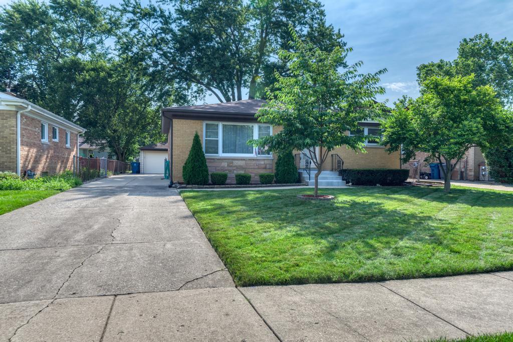 417 S Princeton Avenue, Itasca, IL 60143