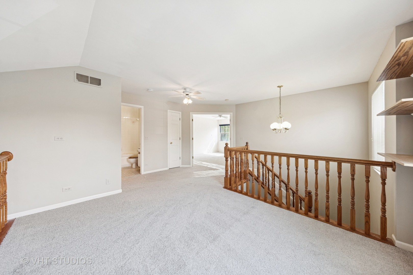 614 Hillview Court, West Chicago, IL 60185