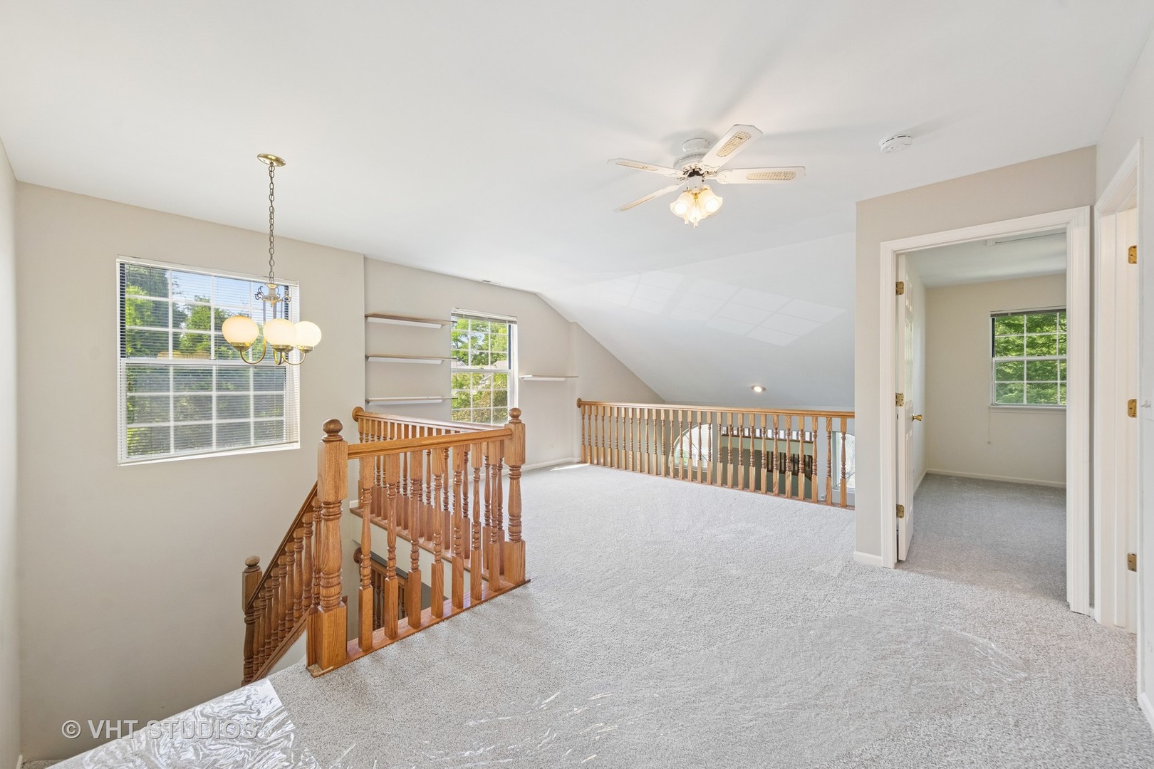 614 Hillview Court, West Chicago, IL 60185
