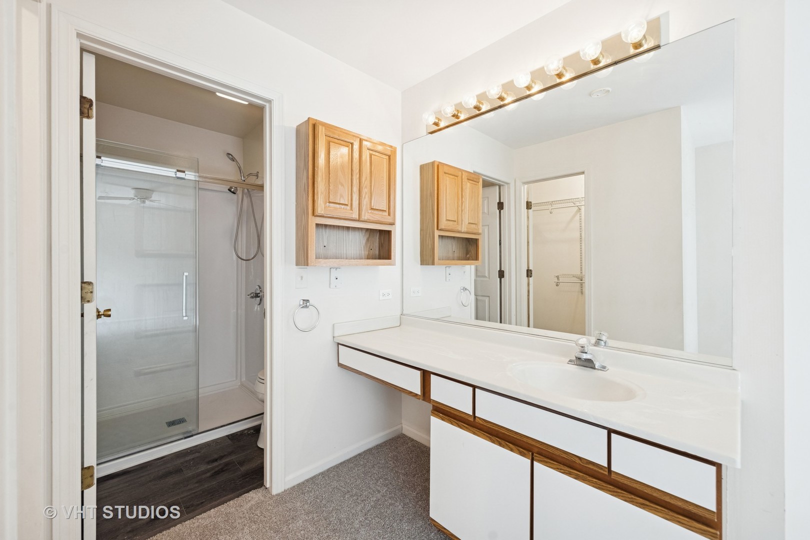 614 Hillview Court, West Chicago, IL 60185