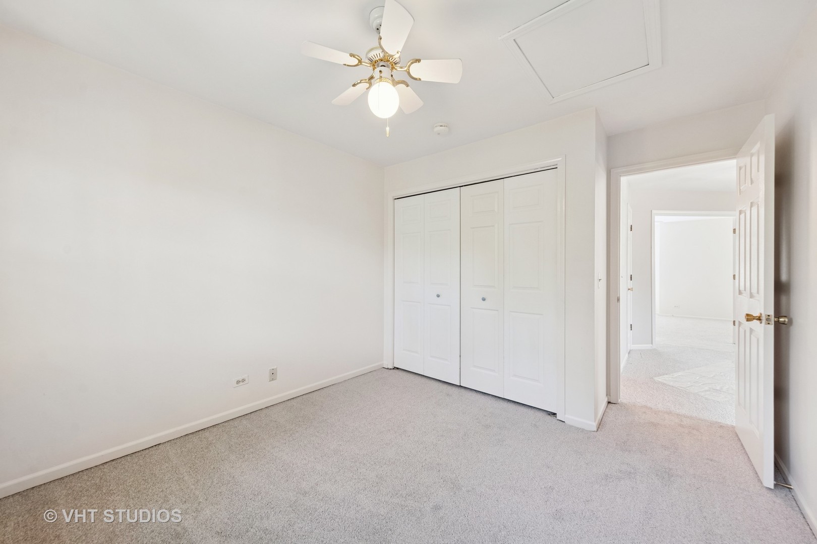 614 Hillview Court, West Chicago, IL 60185