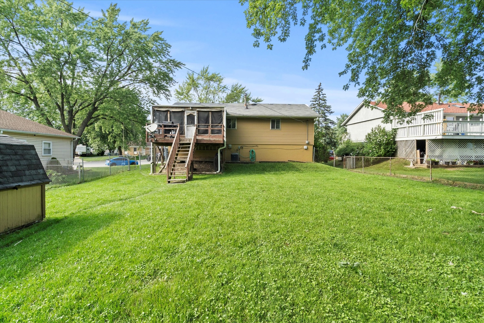 804 Bussey Court, Streamwood, IL 60107