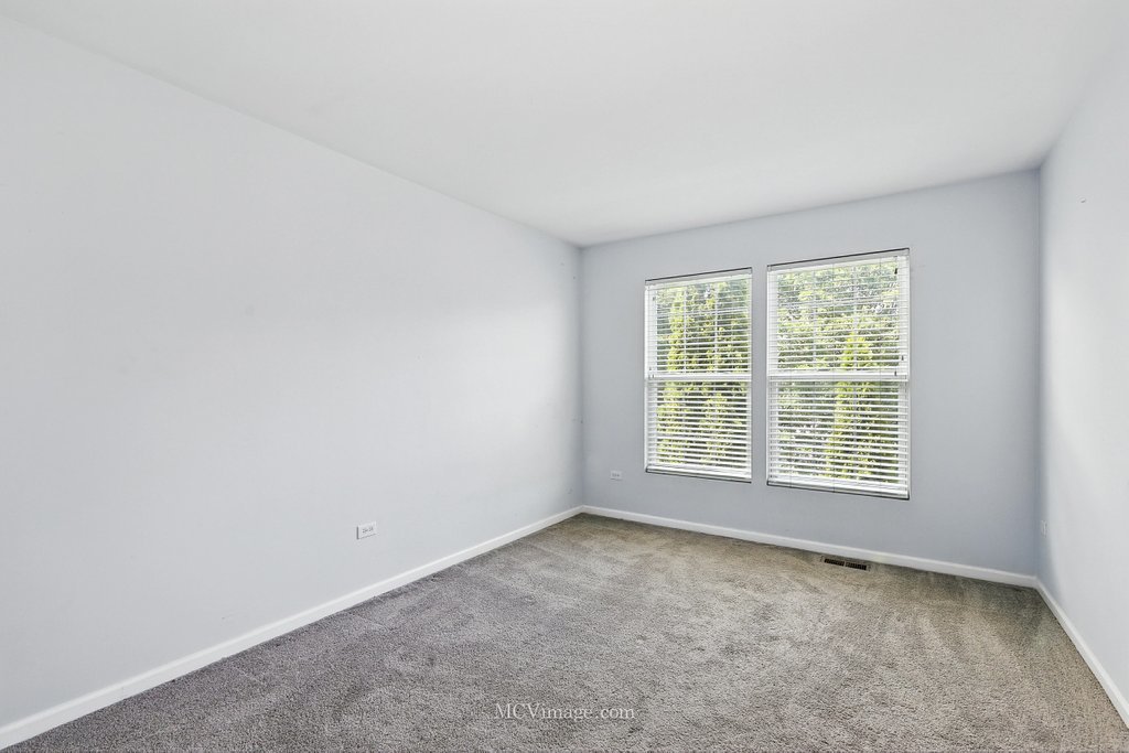 402 Marshall Ash Street, Bolingbrook, IL 60490