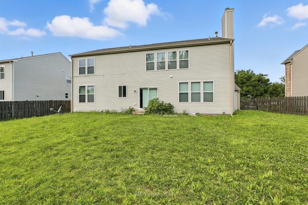 402 Marshall Ash Street, Bolingbrook, IL 60490