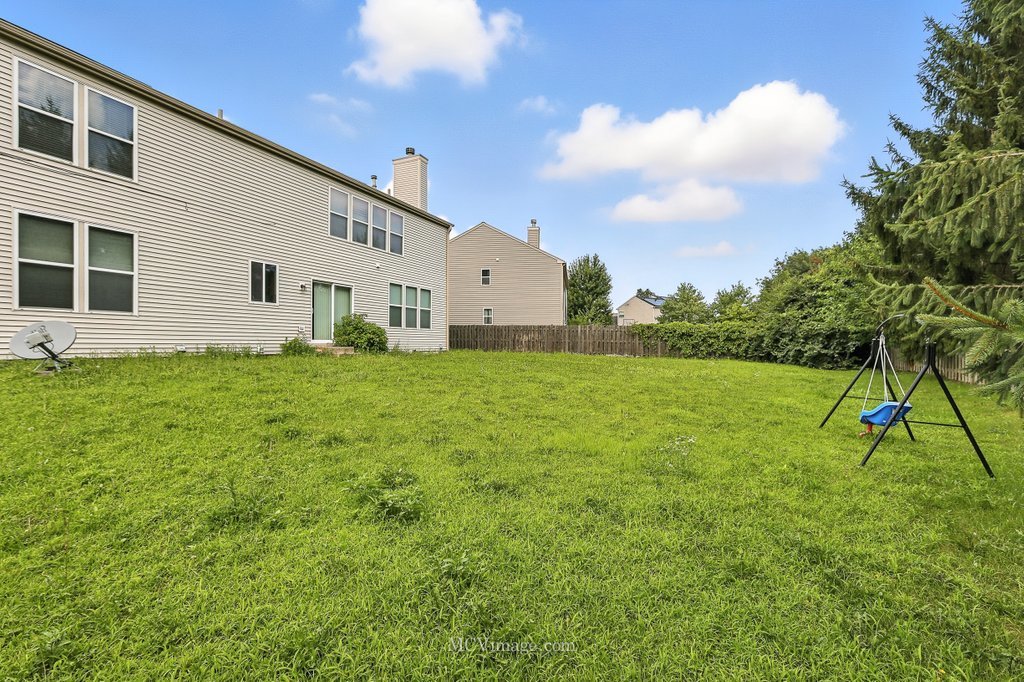 402 Marshall Ash Street, Bolingbrook, IL 60490