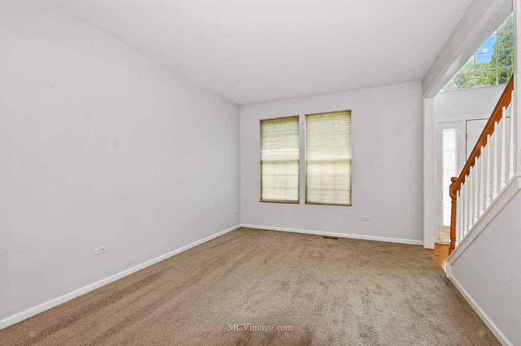 402 Marshall Ash Street, Bolingbrook, IL 60490