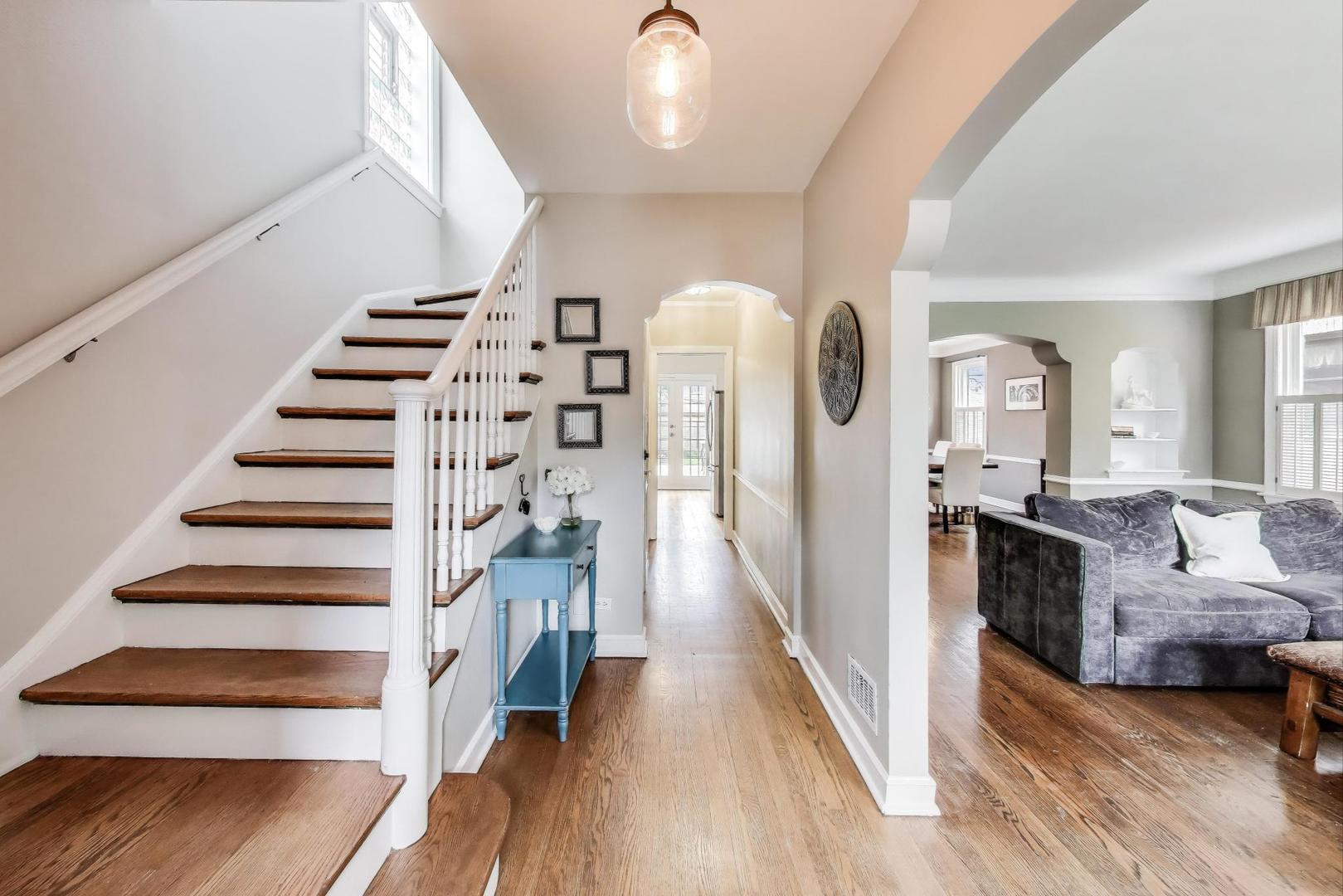 9336 S Leavitt Street, Chicago, IL 60643