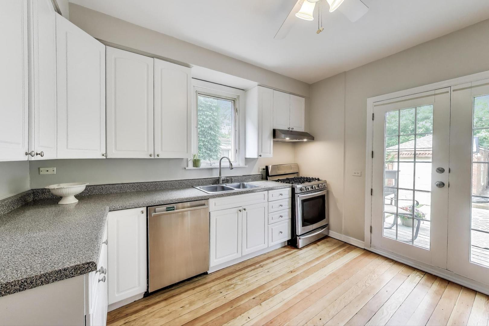 9336 S Leavitt Street, Chicago, IL 60643