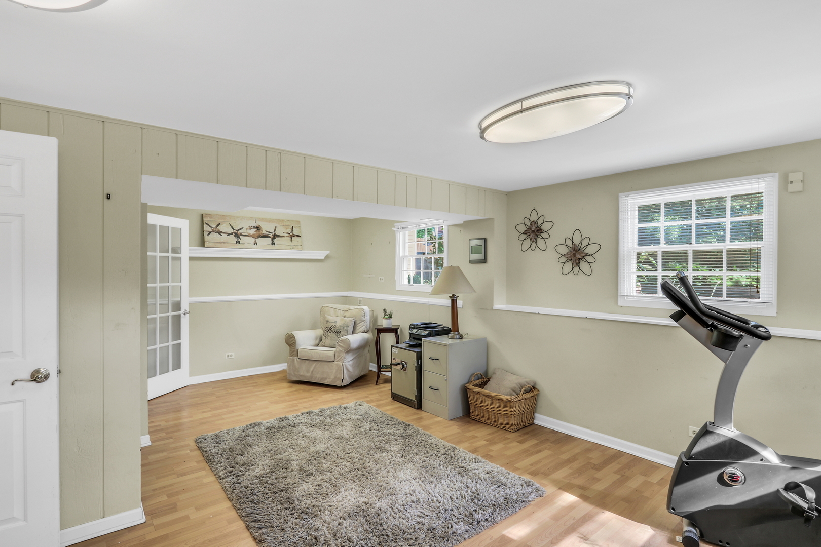 409 Greenview Drive, Park City, IL 60085