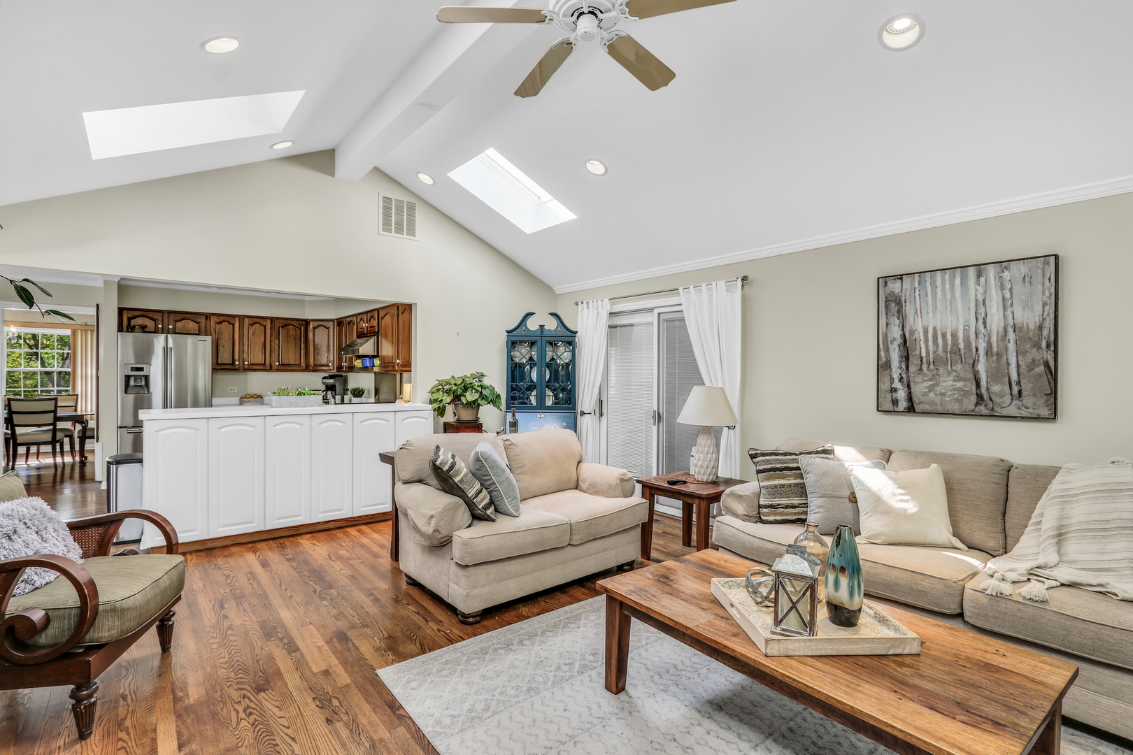 409 Greenview Drive, Park City, IL 60085