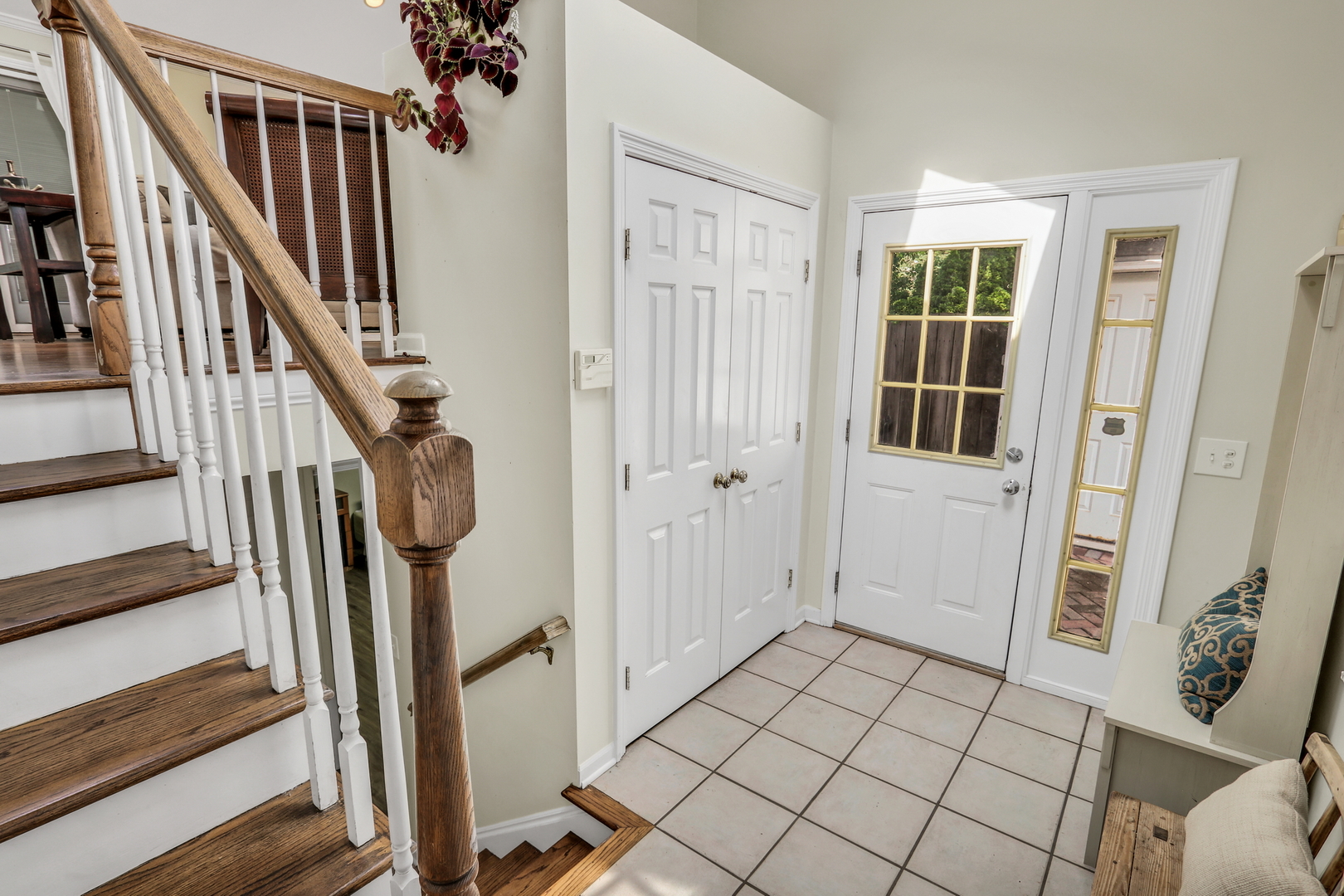 409 Greenview Drive, Park City, IL 60085