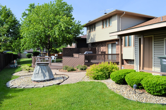 18443 Maple Street, Lansing, IL 60438