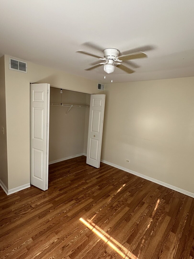 794 N Gary Avenue #104, Carol Stream, IL 60188