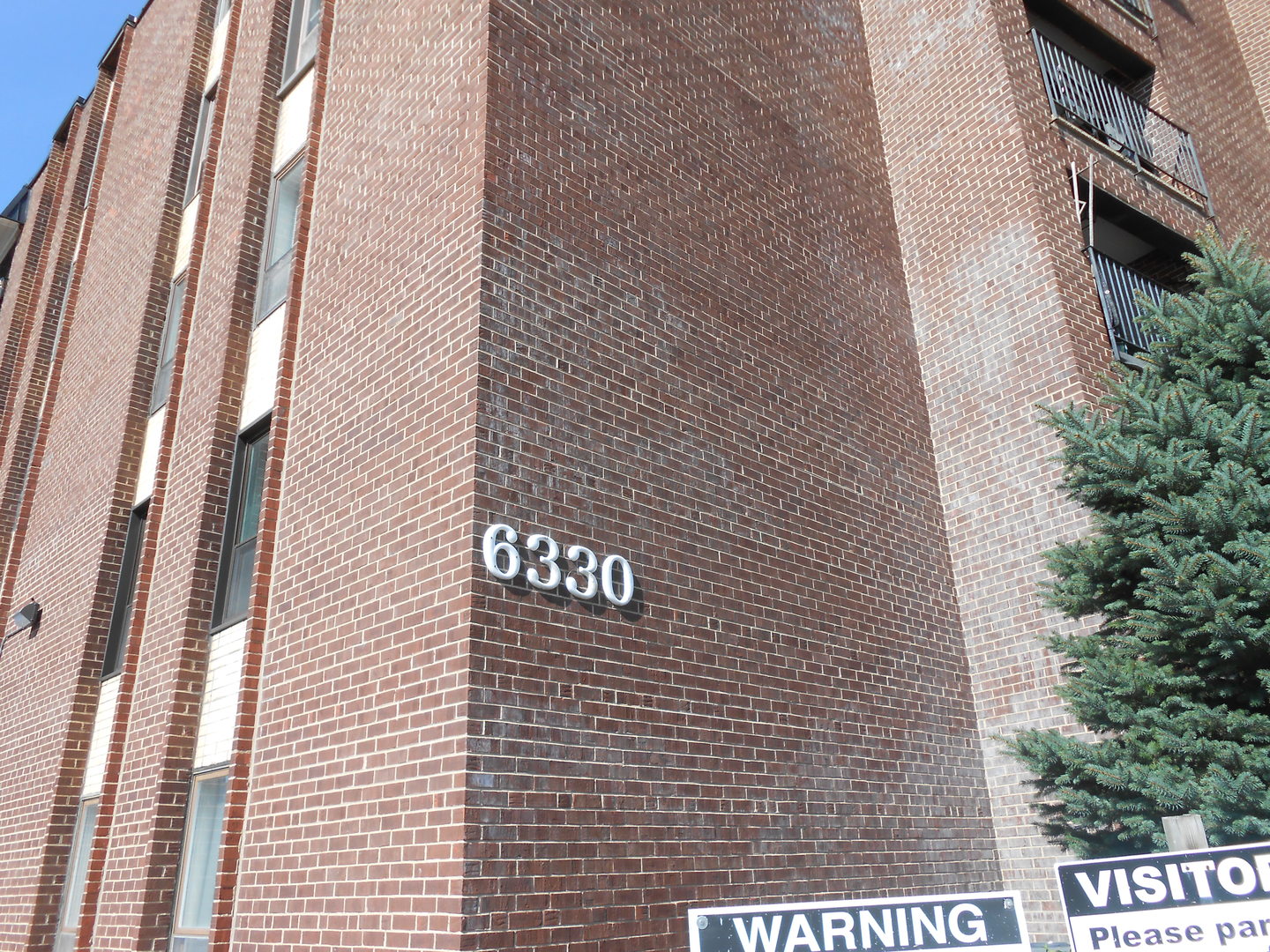 6330 N LINCOLN Avenue #2A, Morton Grove, IL 60053