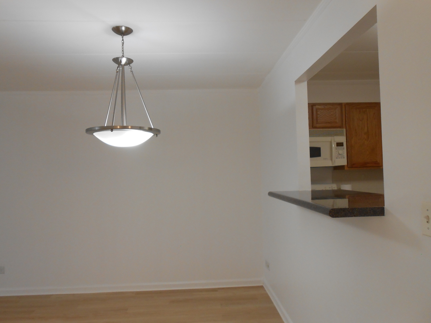 6330 N LINCOLN Avenue #2A, Morton Grove, IL 60053