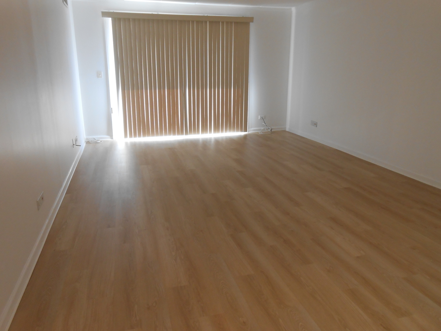 6330 N LINCOLN Avenue #2A, Morton Grove, IL 60053