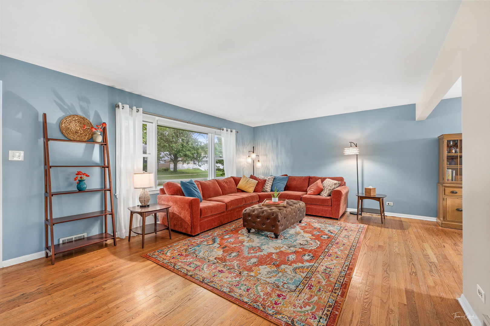 4823 Florence Avenue, Downers Grove, IL 60515