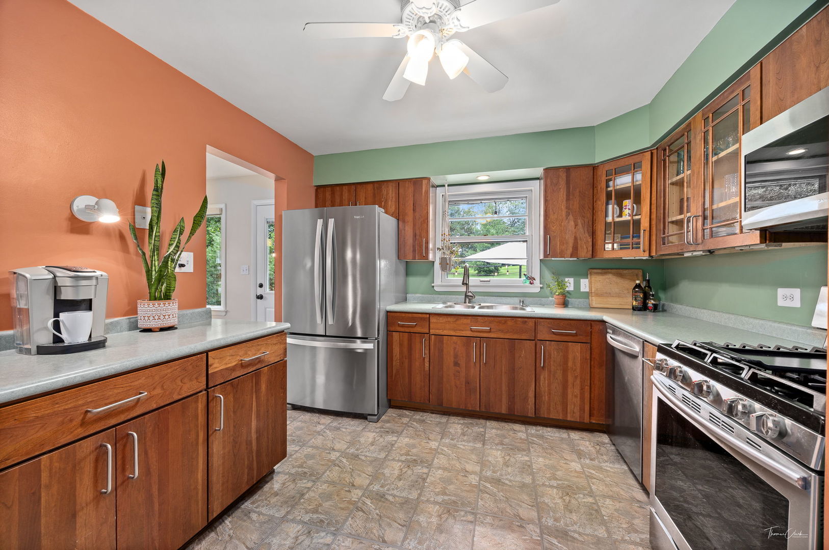 4823 Florence Avenue, Downers Grove, IL 60515