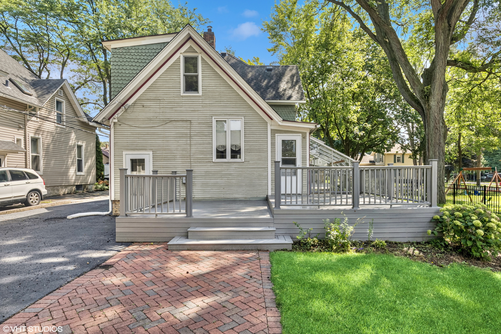 214 S 7th Street, West Dundee, IL 60118