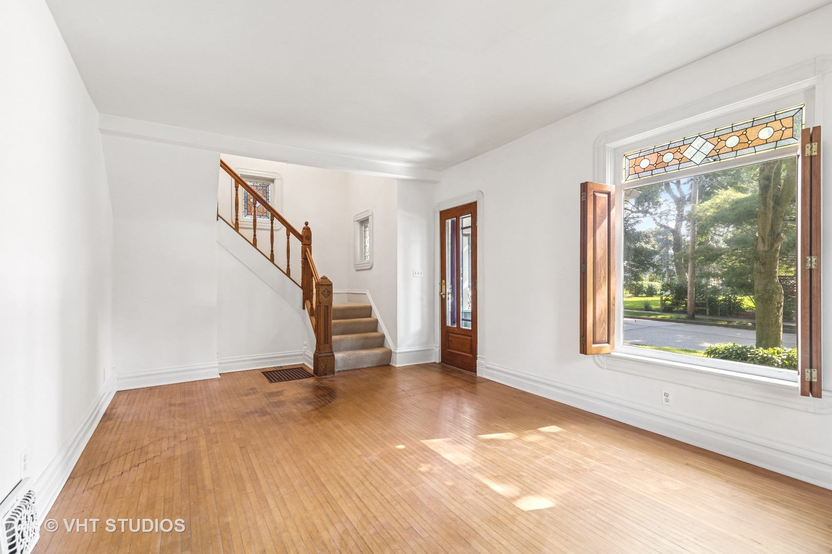 214 S 7th Street, West Dundee, IL 60118