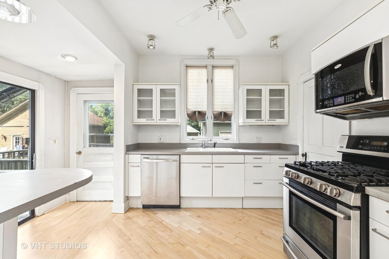 214 S 7th Street, West Dundee, IL 60118