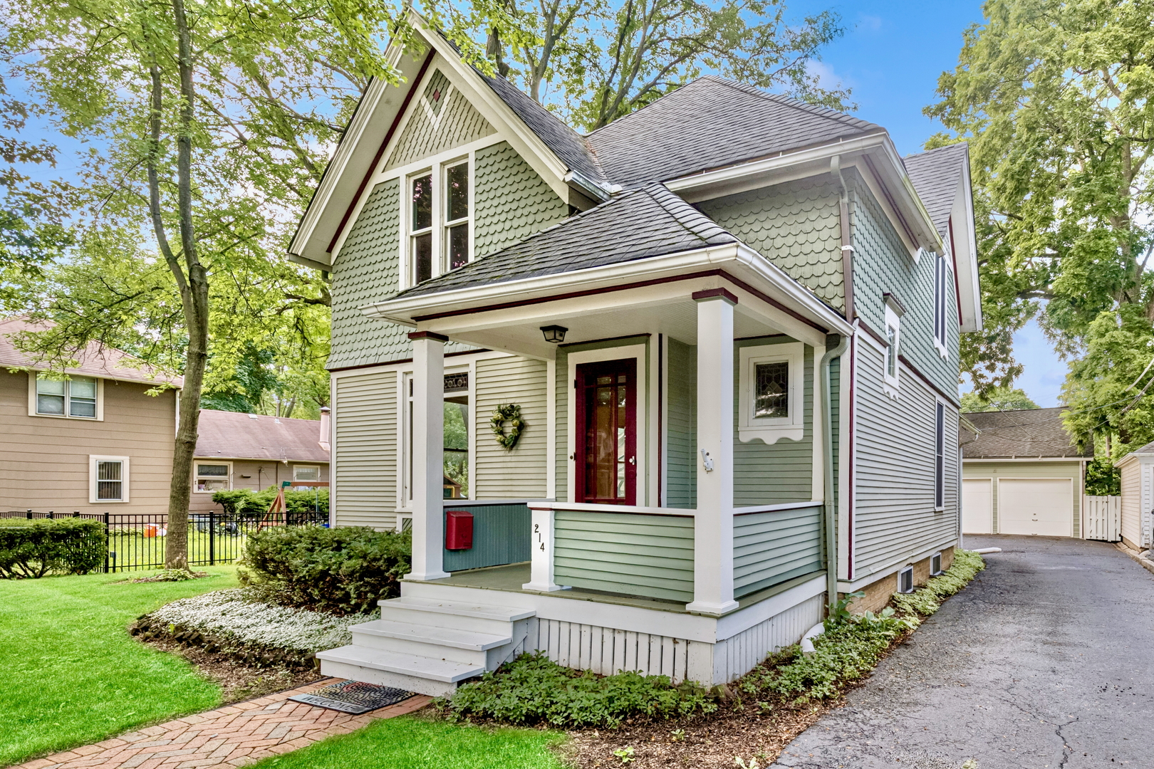 214 S 7th Street, West Dundee, IL 60118