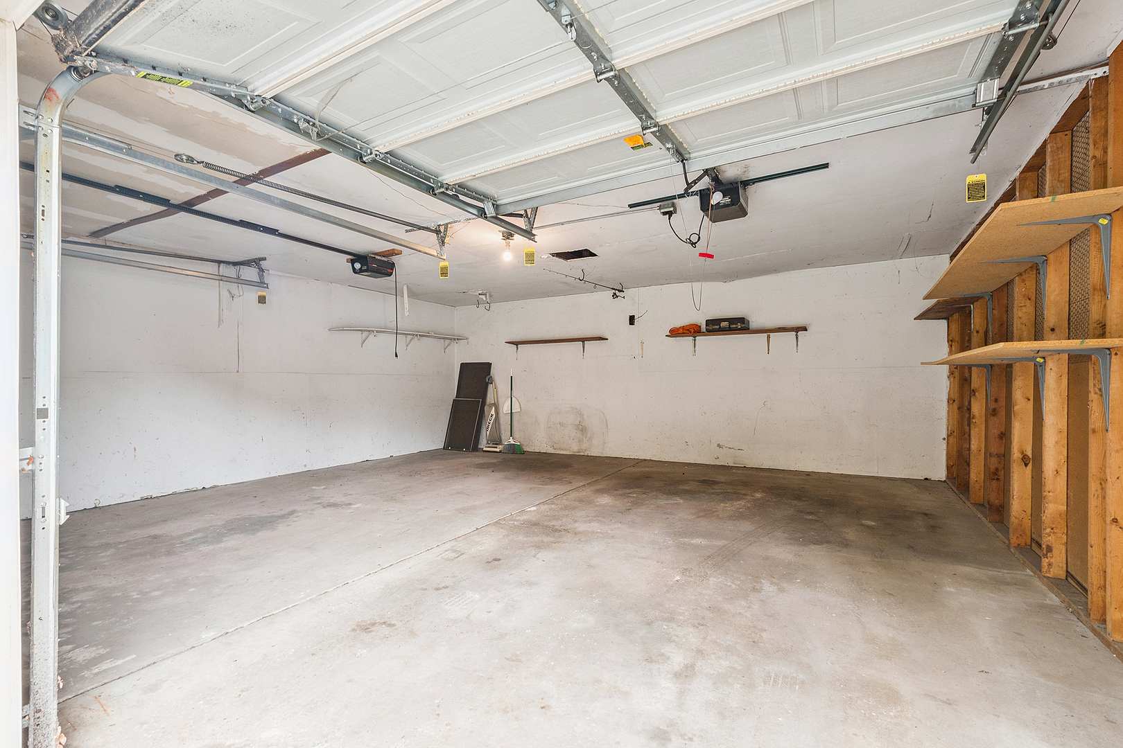 9199 North Road #B, Palos Hills, IL 60465