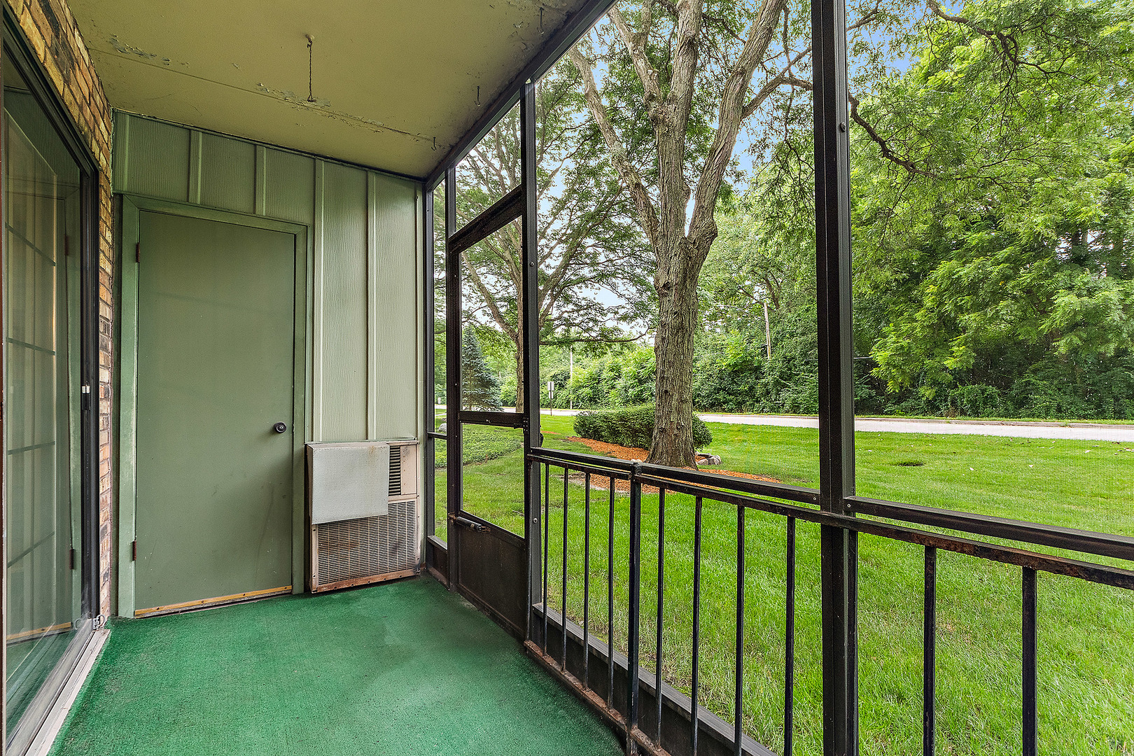 9199 North Road #B, Palos Hills, IL 60465