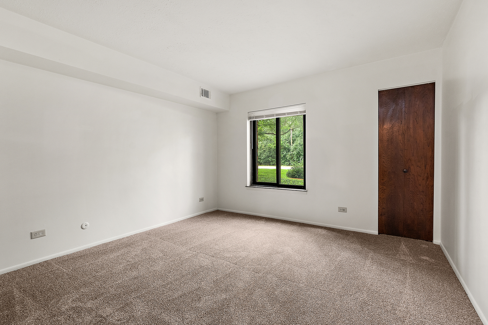 9199 North Road #B, Palos Hills, IL 60465