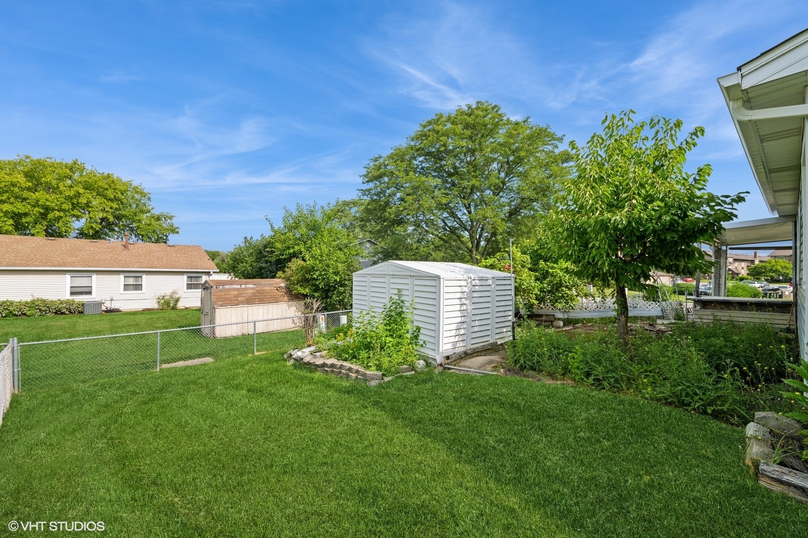 536 Eagle View Drive, Carol Stream, IL 60188